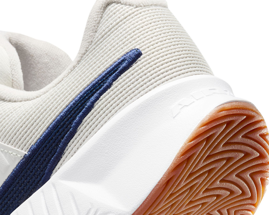 Alternative view of Giày Nike GP Challenge Pro ‘Light Bone’ FB3146-002