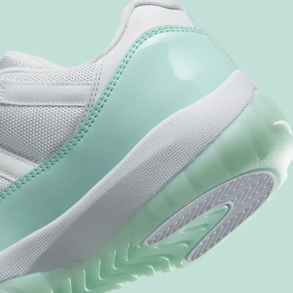 Giày Nike Air Jordan 11 Retro Low 'Igloo' AH7860-103 - Ảnh 4