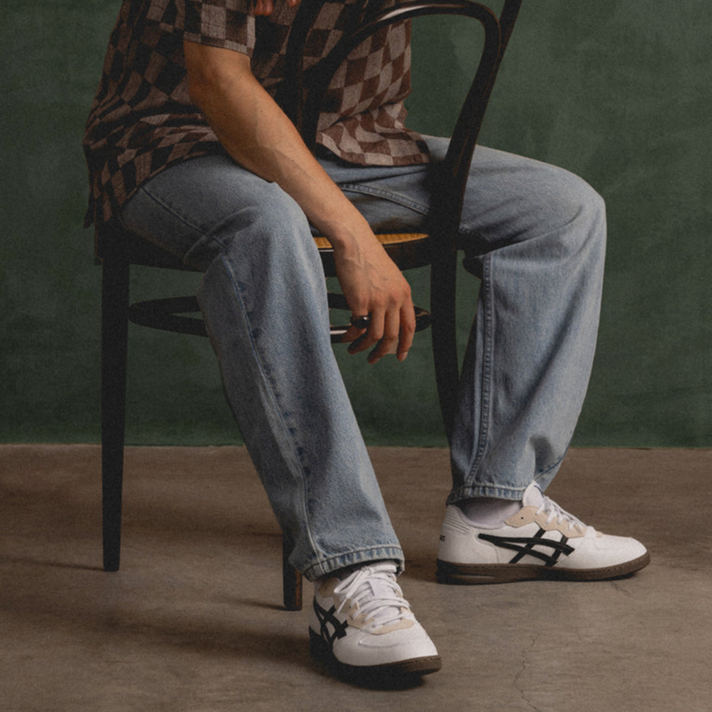 Alternative view of Giày ASICS Skyhand OG ‘White Black’ 1203A451-101