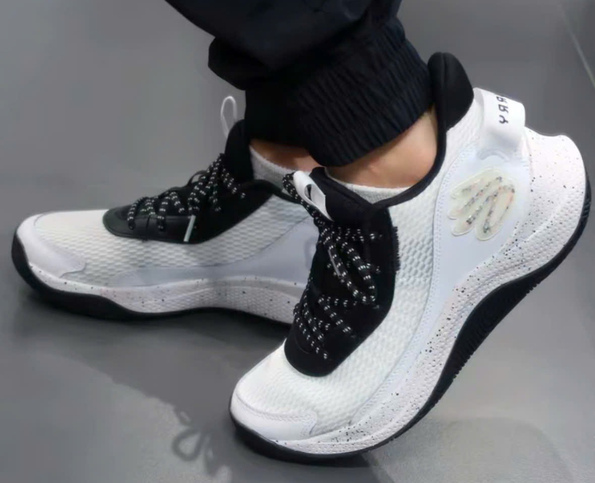 Alternative view of Giày Under Armour Curry 3Z7 ‘White’ 3026622-101