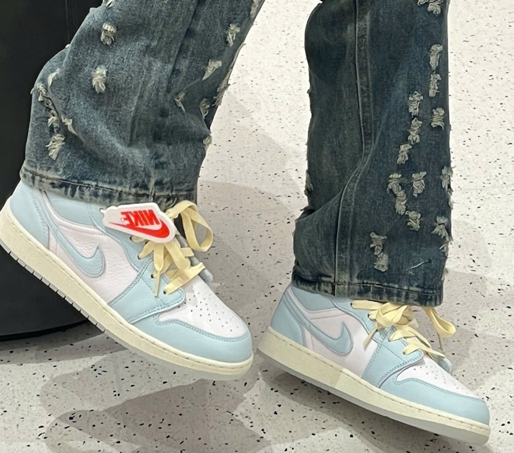 Giày Nike Jordan 1 Low SE “Glacier Blue” HJ5971-400 - Ảnh 2