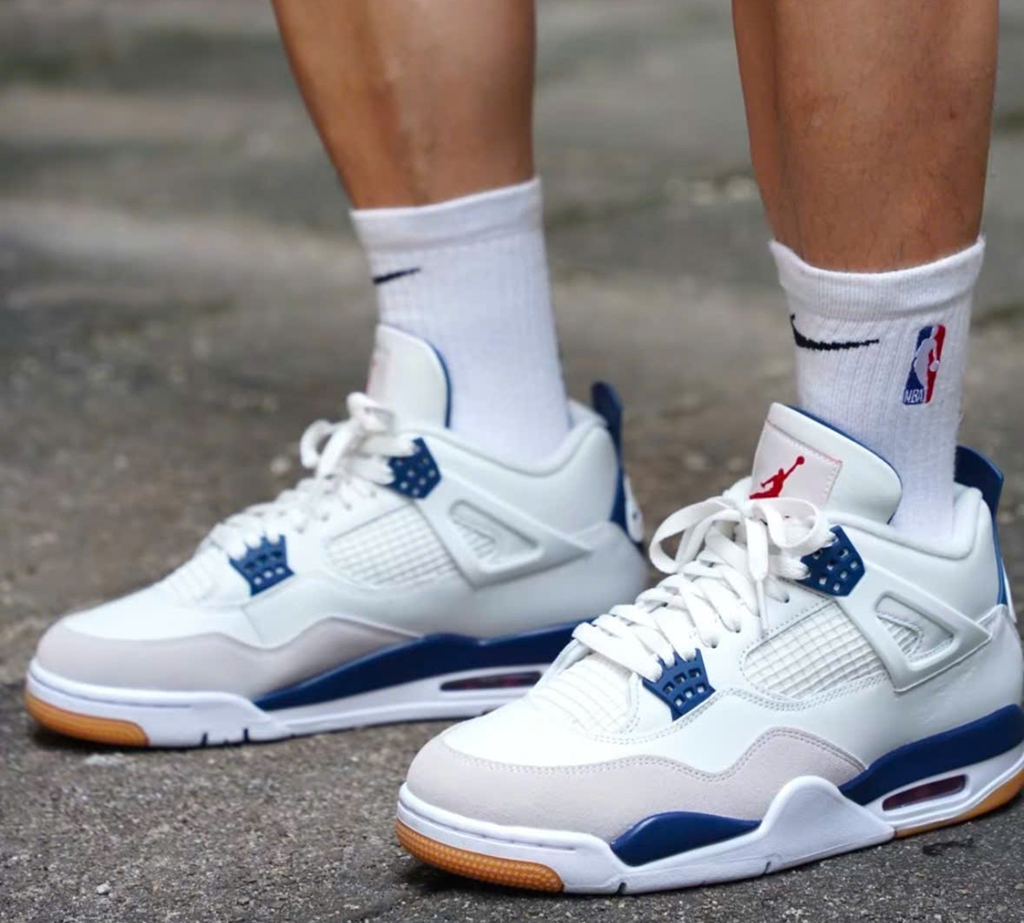 Giày Nike Air Jordan 4 Retro SB ‘Navy’ DR5415-100 - Ảnh 3