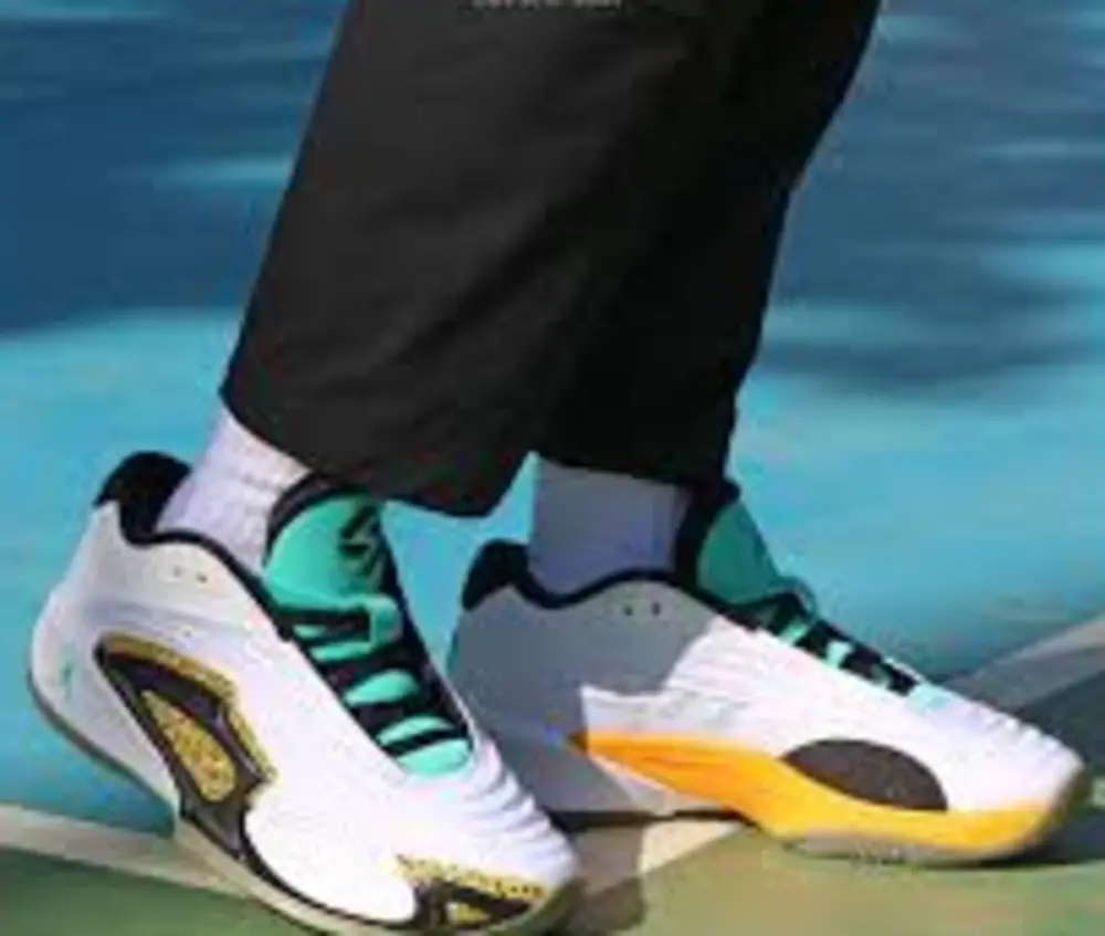 Alternative view of Giày Nike Air Jordan Luka 3 PF ‘Safari’ FQ1285-100