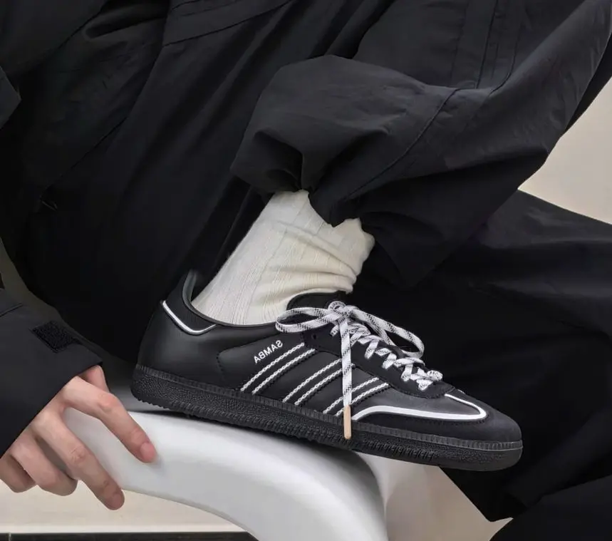 Alternative view of Giày Adidas TOC Samba OG ‘Black White Silver’ IF3918