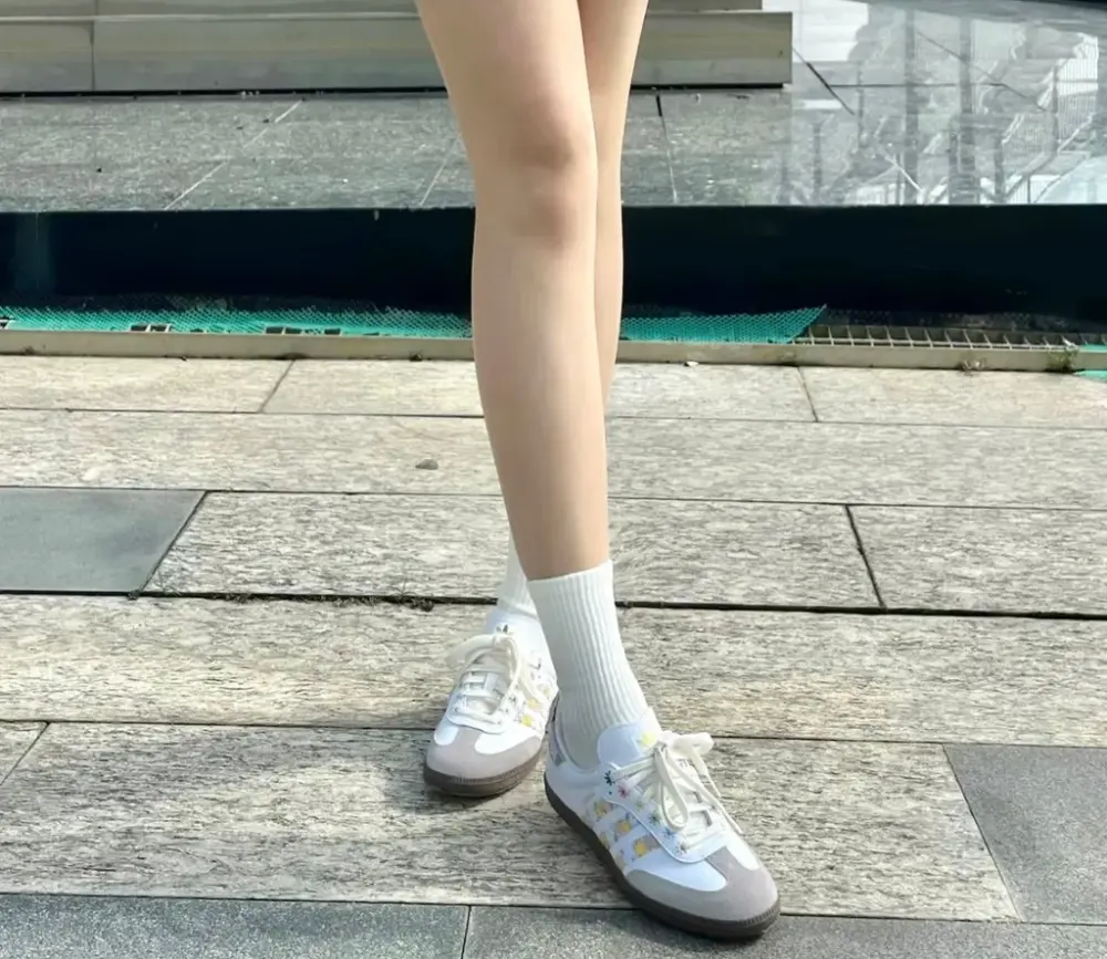 Giày Adidas Originals Samba Satin ‘Cloud White’ HQ5155 - Ảnh 3