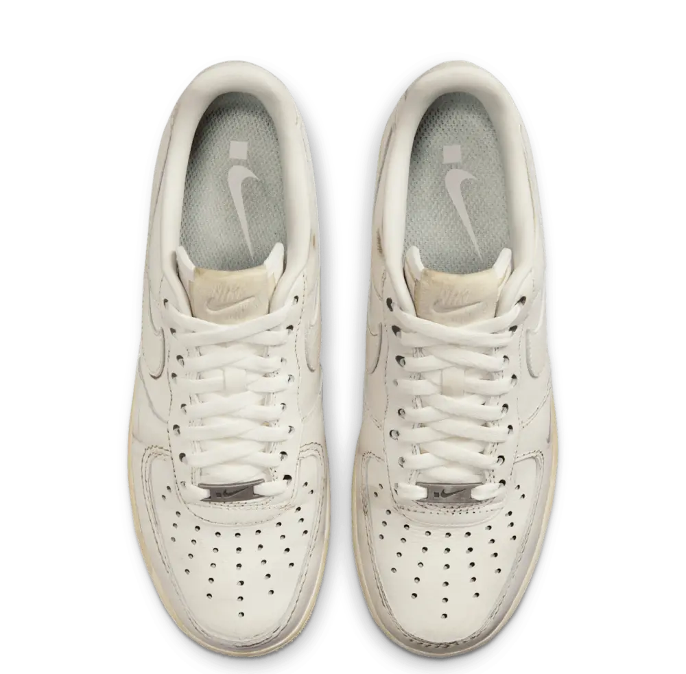 Giày Nike Air Force 1 Low ‘Dirty Triple White’ HJ9346-100 - Ảnh 3