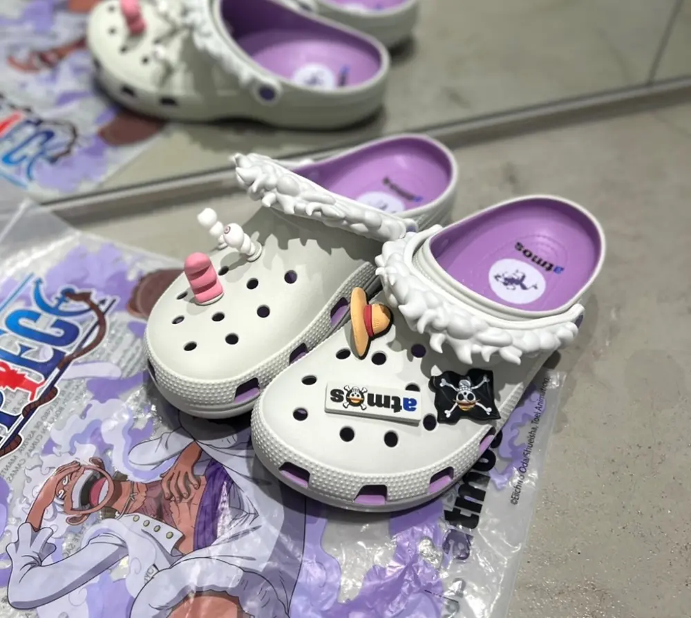 Dép Crocs Classic Clog ONE PIECE x atmos Luffy Gear 5 'Cloud White' 211181-5PR - Ảnh 3