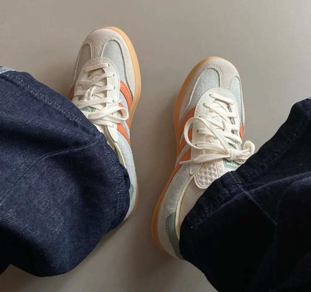 Alternative view of Giày Adidas Gazelle Indoor ‘Wonder Silver Off White’ JQ0011
