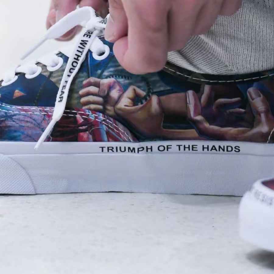 Giày Vans Authentic x MOCA ‘Triumph of the Hearts’ VN0A5KRDYQ8 - Ảnh 6