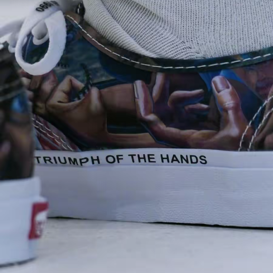 Giày Vans Authentic x MOCA ‘Triumph of the Hearts’ VN0A5KRDYQ8 - Ảnh 3