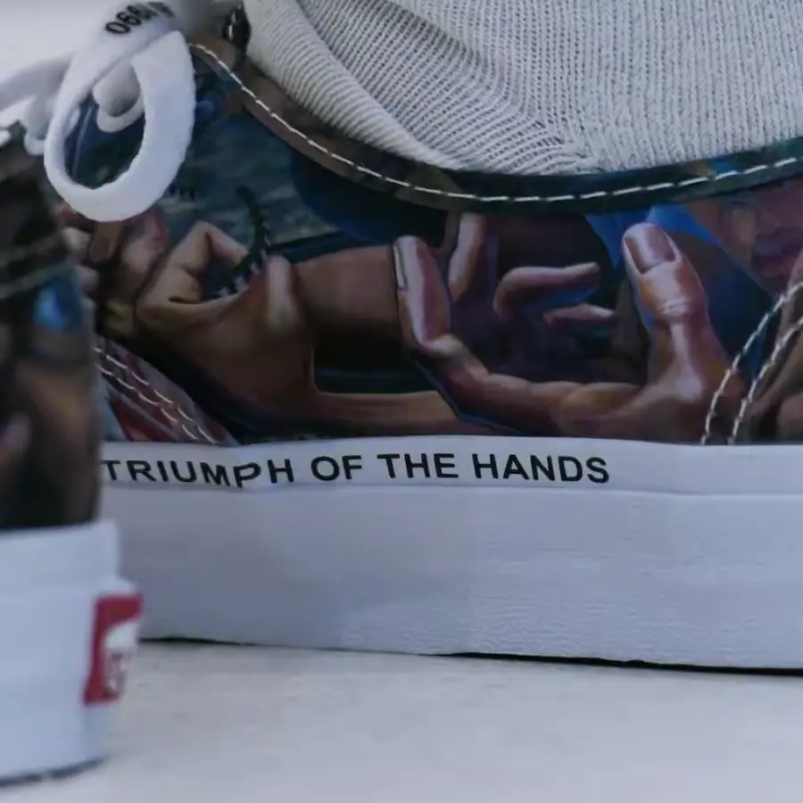 Giày Vans Authentic x MOCA ‘Triumph of the Hearts’ VN0A5KRDYQ8 - Ảnh 3