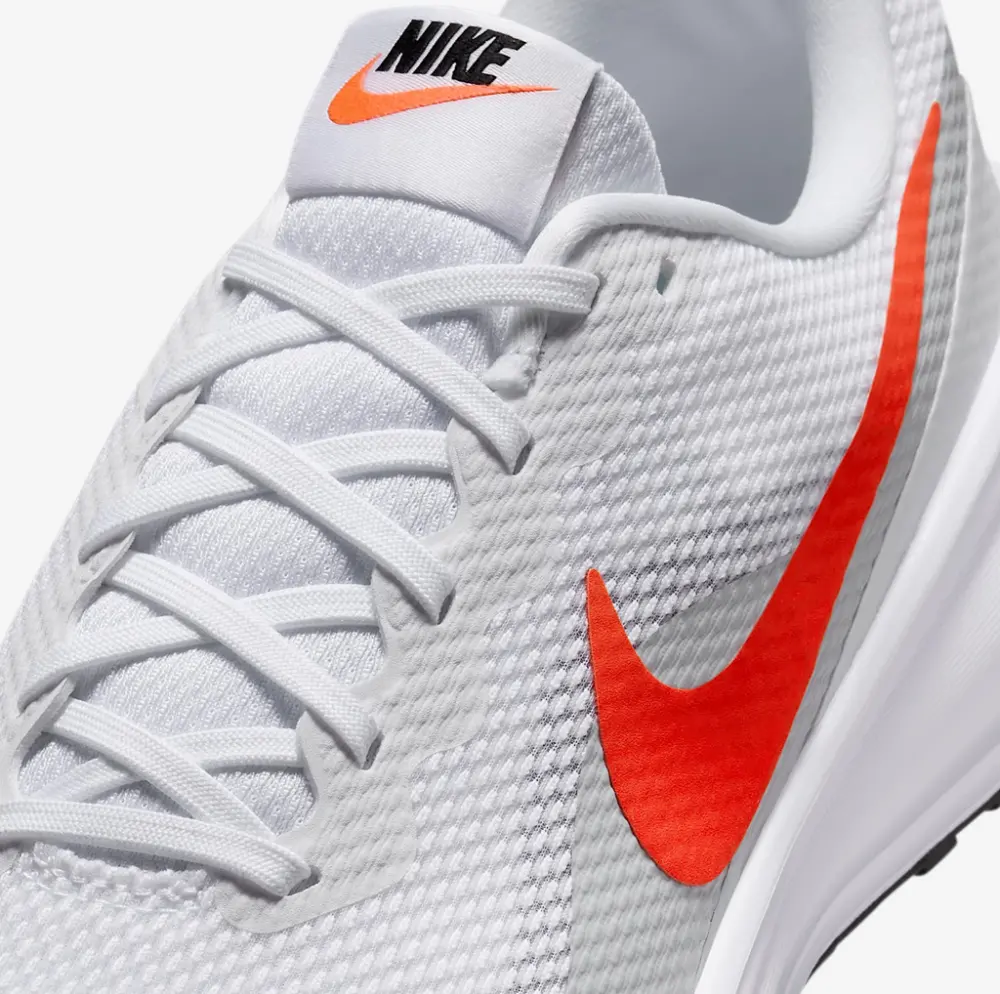 Alternative view of Giày Nike Revolution 8 'White Bright Crimson' HJ9198-102