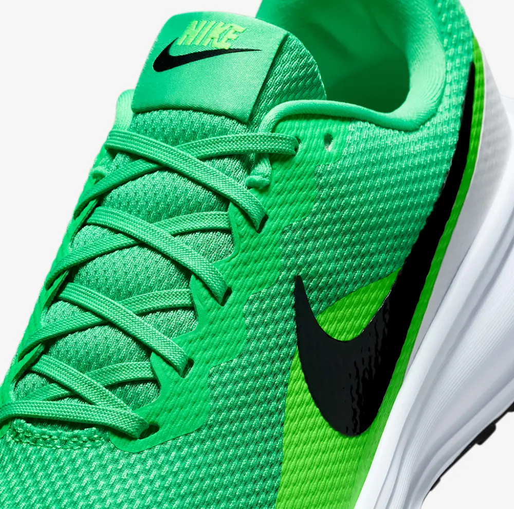 Alternative view of Giày Nike Revolution 8 ‘Green Strike White Black’ HJ9198-301