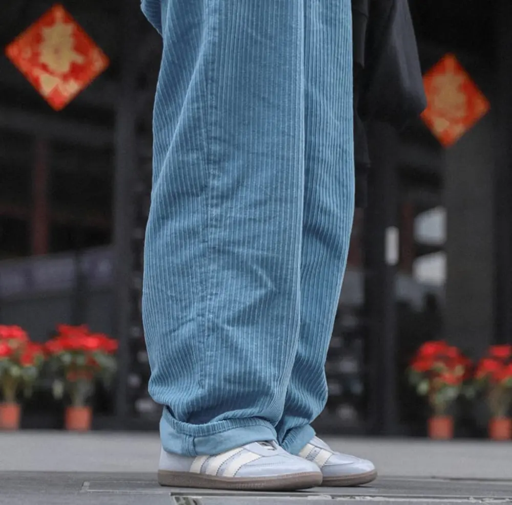 Alternative view of Giày Adidas Samba OG 'Matte Silver Patent' JQ0012