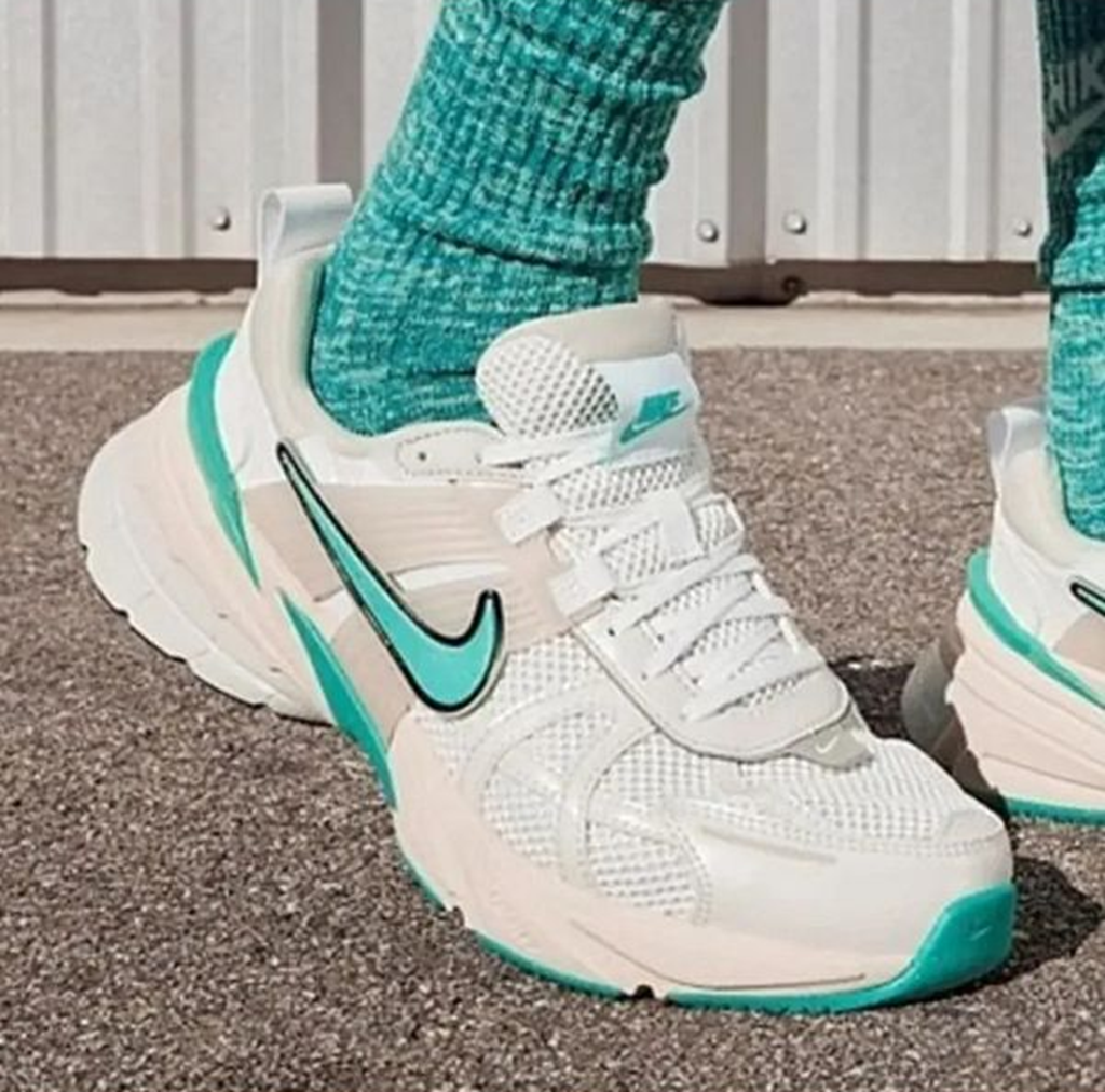 Giày Nike V2K Run ‘Pale Ivory Black Stadium Green’ FD0736-107 - Ảnh 3