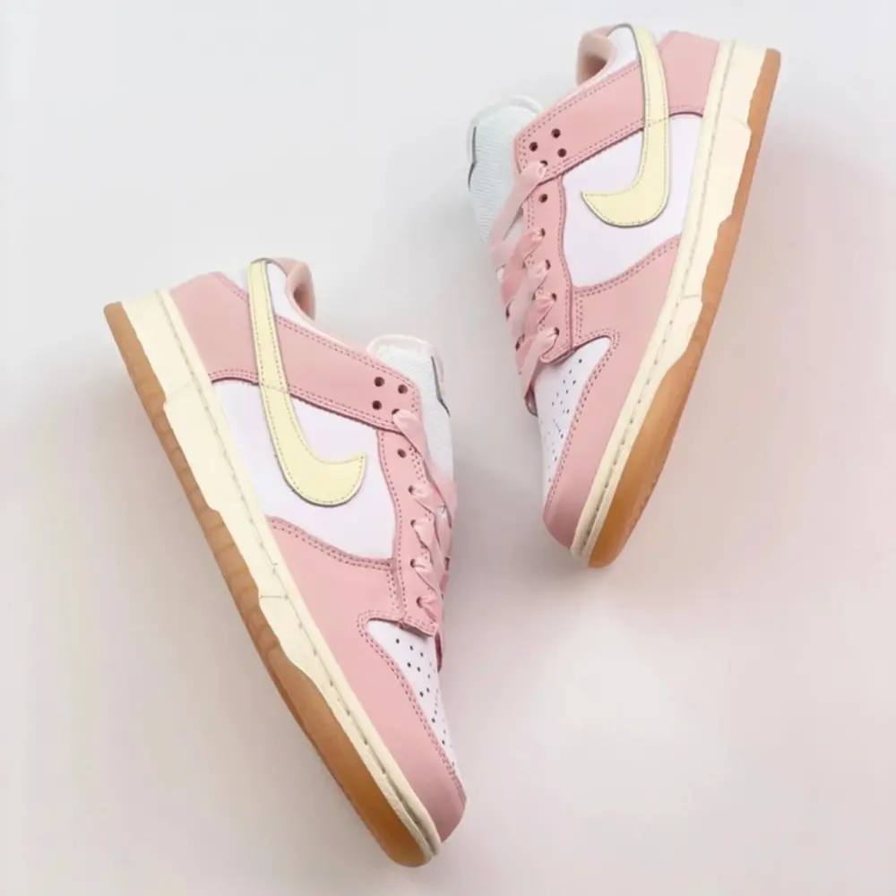 Giày Nike Wmns Dunk Low ‘Light Soft Pink’ FB7910-601 - Ảnh 5