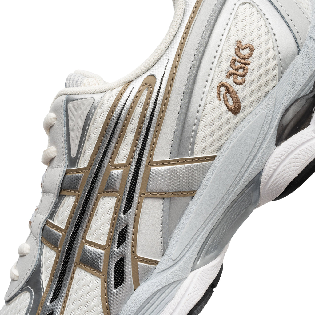 Alternative view of Giày Asics Gel NYC 2055 ‘Cream Pure Silver’ 1203A542-100
