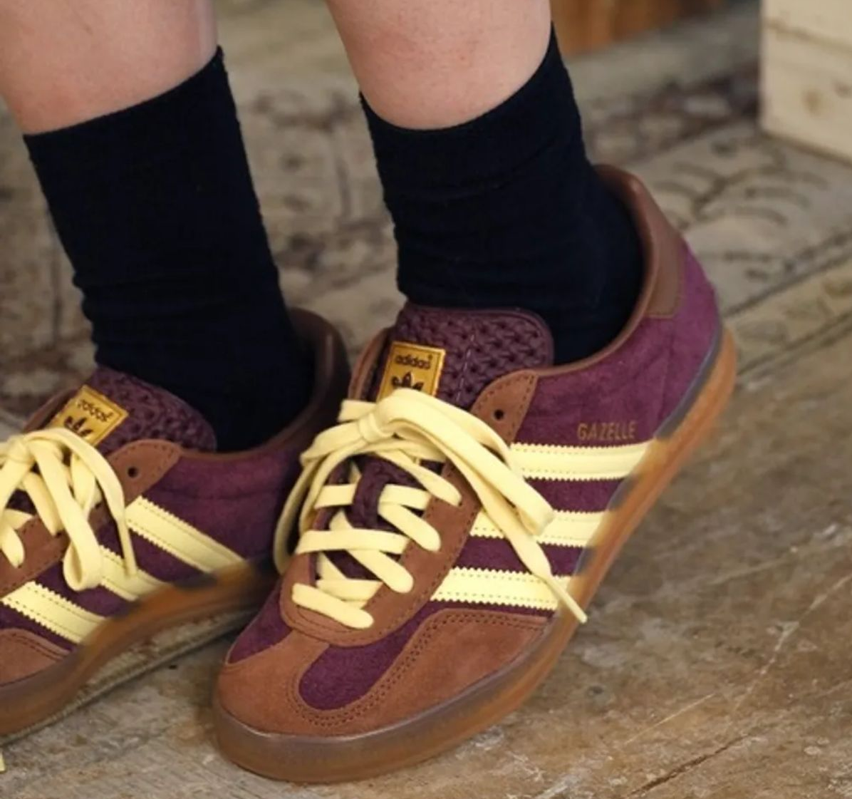 Alternative view of Giày Adidas Gazelle Indoor ‘Maroon Almost Yellow’ JI0324