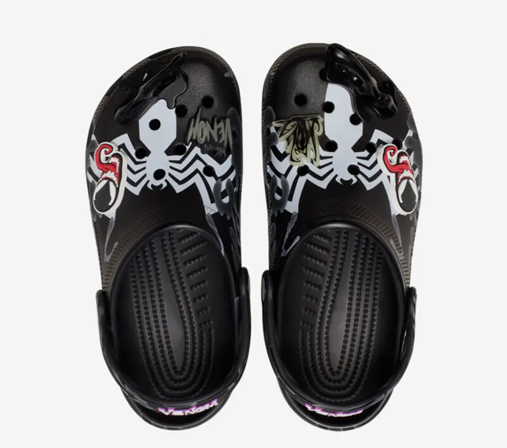 Dép Crocs Classic x Marvel Clog ‘Venom’ 208864-001 - Ảnh 3