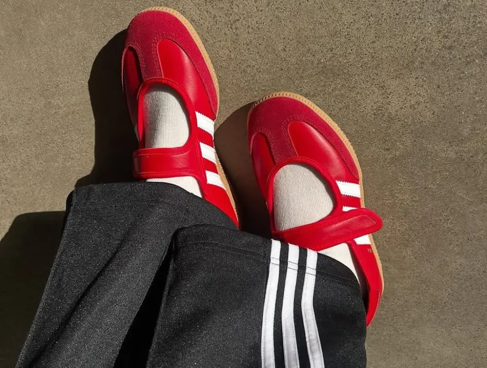 Alternative view of Giày Adidas Samba Jane 'Scarlet White Gum' JQ6446