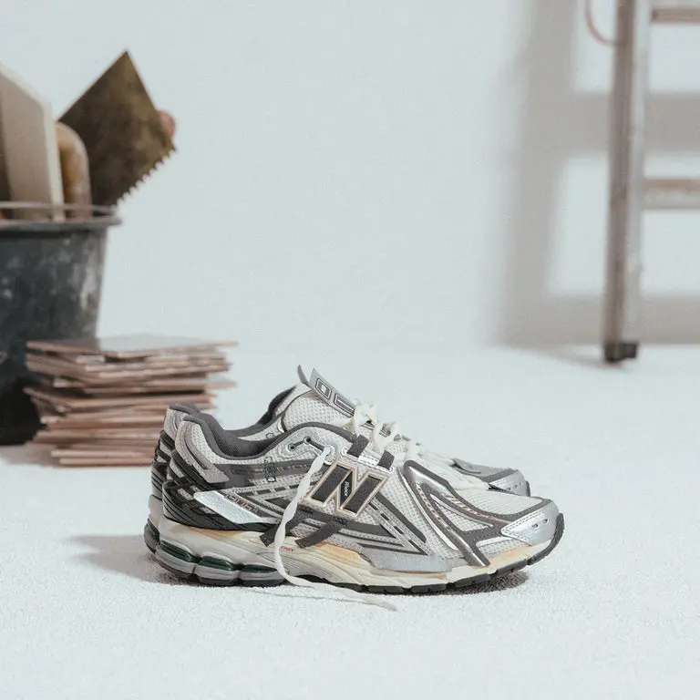 Alternative view of Giày New Balance 1906A 'Silver Metalic' M1906AD