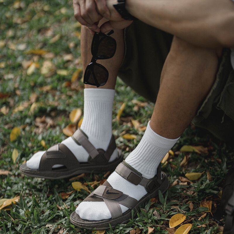 Alternative view of Dép Nike ACG Air Deschutz ‘Moon Fossil’ DC9092-001