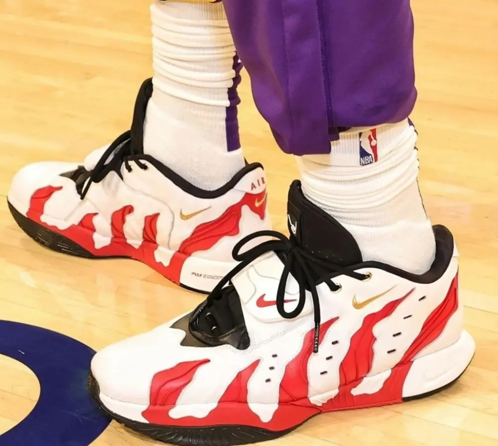 Alternative view of Giày Nike LeBron 21 ‘Prime 96’ HV1222-100