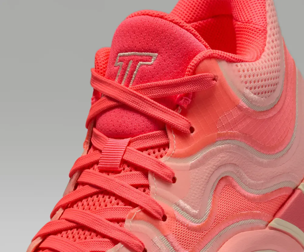 Alternative view of Giày Nike Air Jordan Tatum 3 GS ‘Pink Tint’ HF3136-600