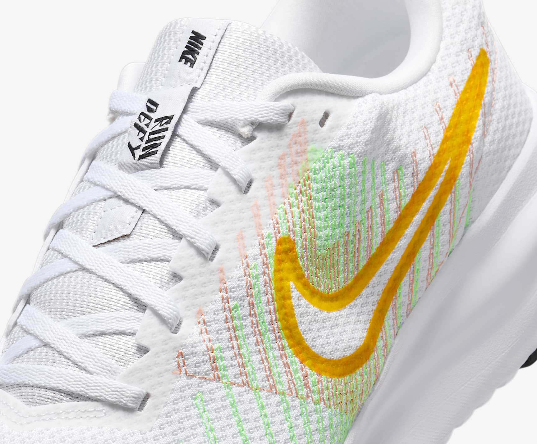 Alternative view of Giày Nike Run Defy ‘Apricot Agate’ HM9594-101