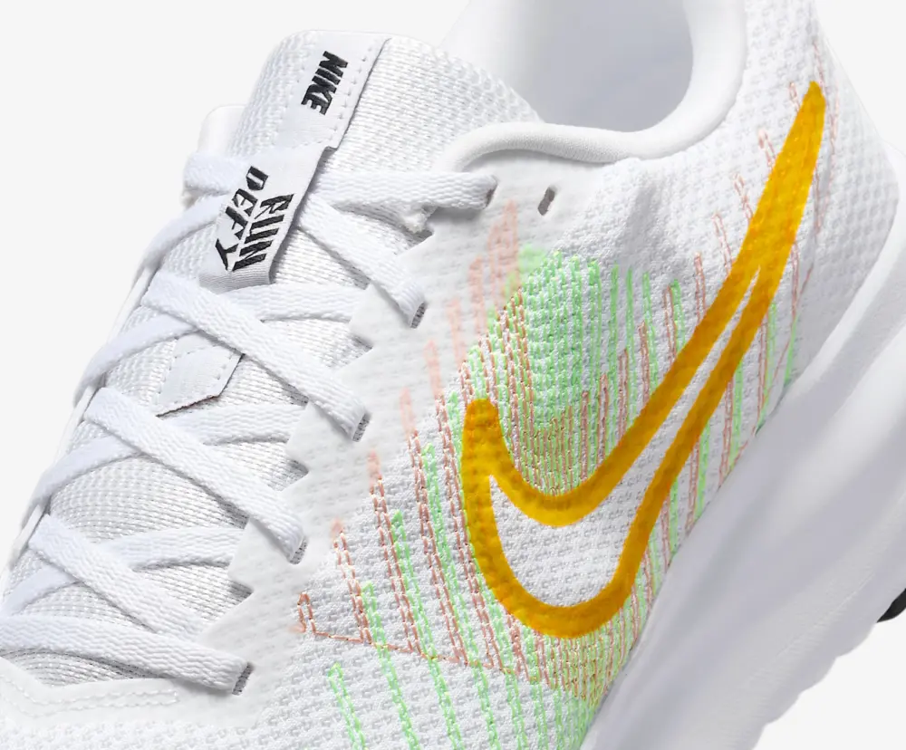 Giày Nike Run Defy ‘Apricot Agate’ HM9594-101 - Ảnh 2