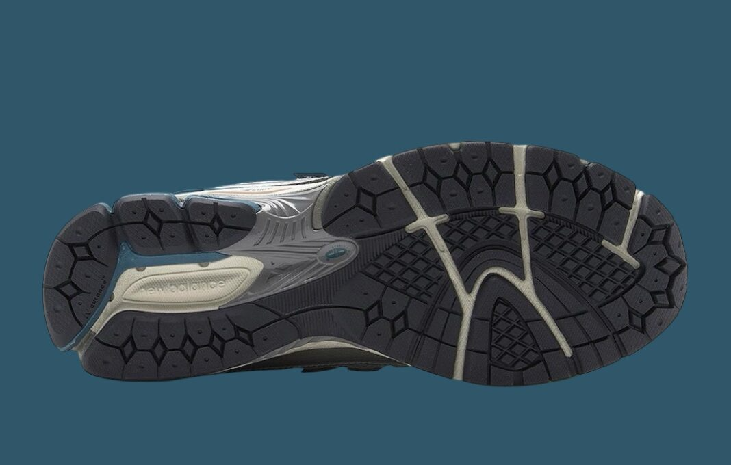 Giày New Balance 1906R ‘Silver Metallic Terrarium’ M1906REO - Ảnh 5