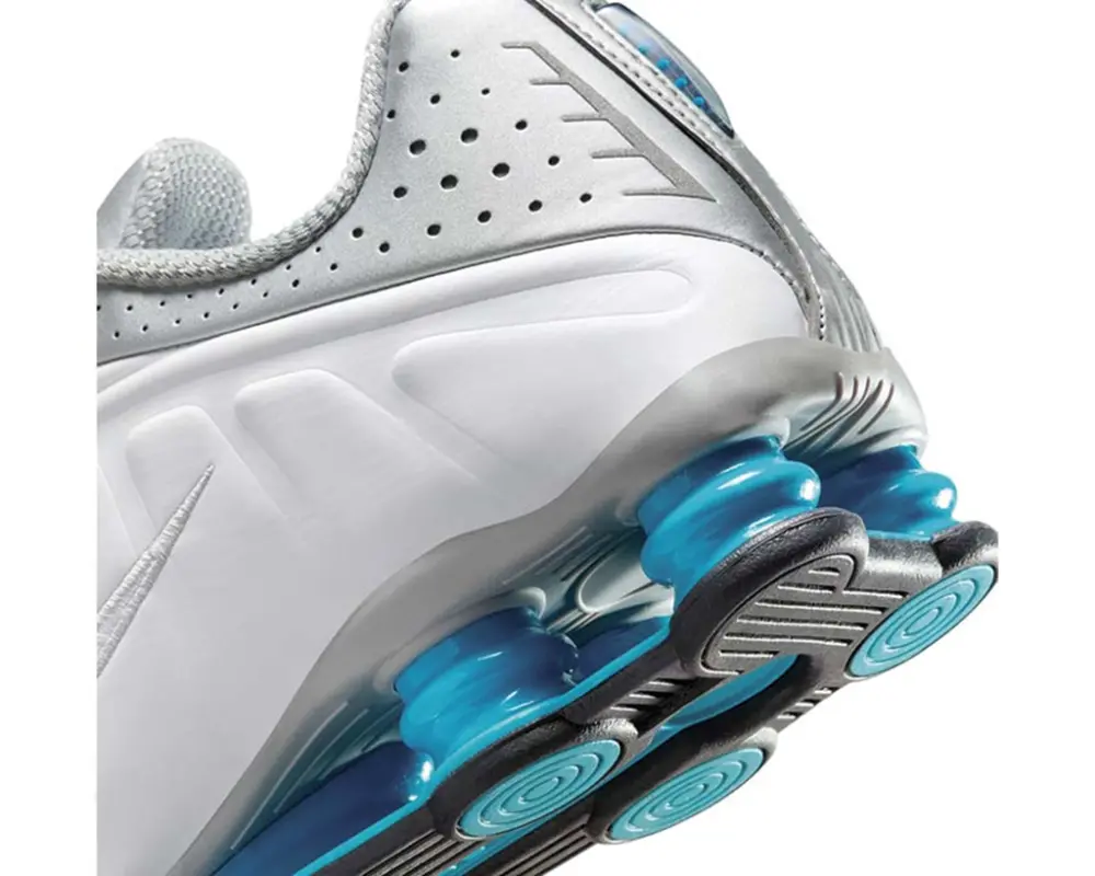 Alternative view of Giày Nike Shox R4 ‘Metallic Silver White Blue Lagoon’ HQ1988-005
