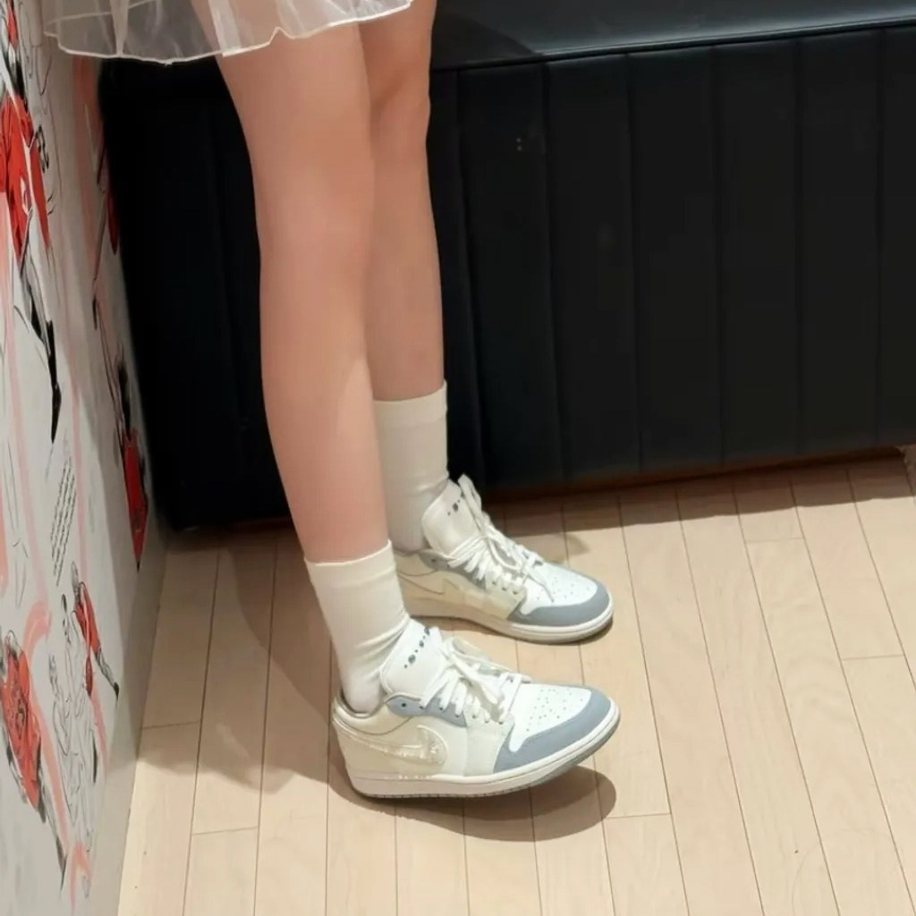 Giày Nike Air Jordan 1 Low ‘Sail Soft Pearl’ IH7323-100 - Ảnh 7