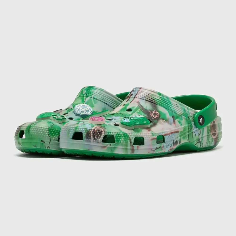 Dép Crocs Classic Clog x Futura Laboratories ‘Green Ivy’ 209622-3WH - Ảnh 5