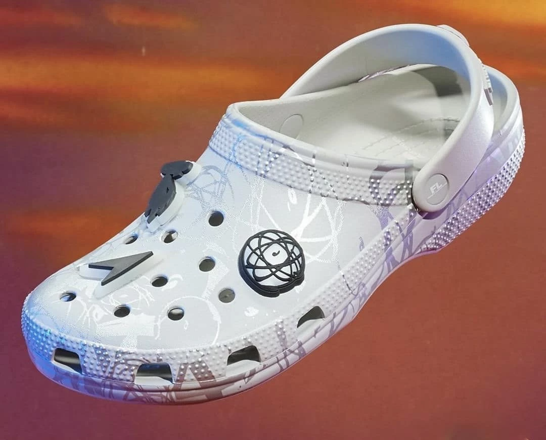 Dép Crocs Classic Clog x Futura Laboratories ‘Pearl White’ 209622-101 - Ảnh 5