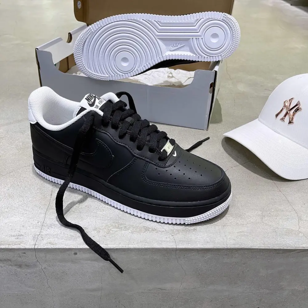 Alternative view of Giày Nike Air Force 1 Low ’07 ‘Black White’ DH7561-001