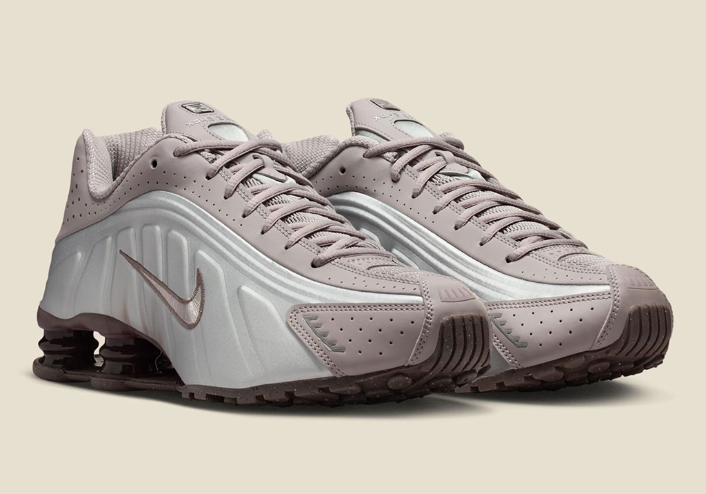 Alternative view of Giày Nike Shox R4 ‘Cave Stone’ HQ1988-200