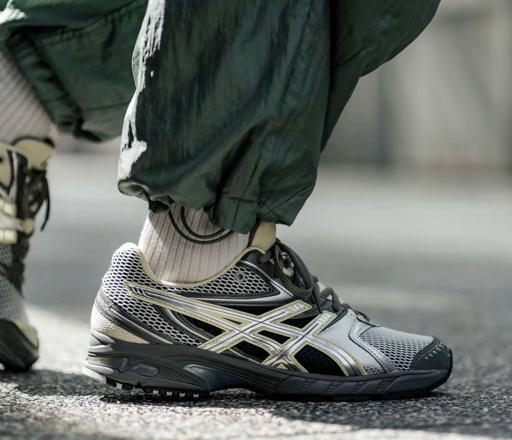 Giày Asics GEL-DS TRAINER 14 'TRUFFLE GREY' 1203A607-020 - Ảnh 3