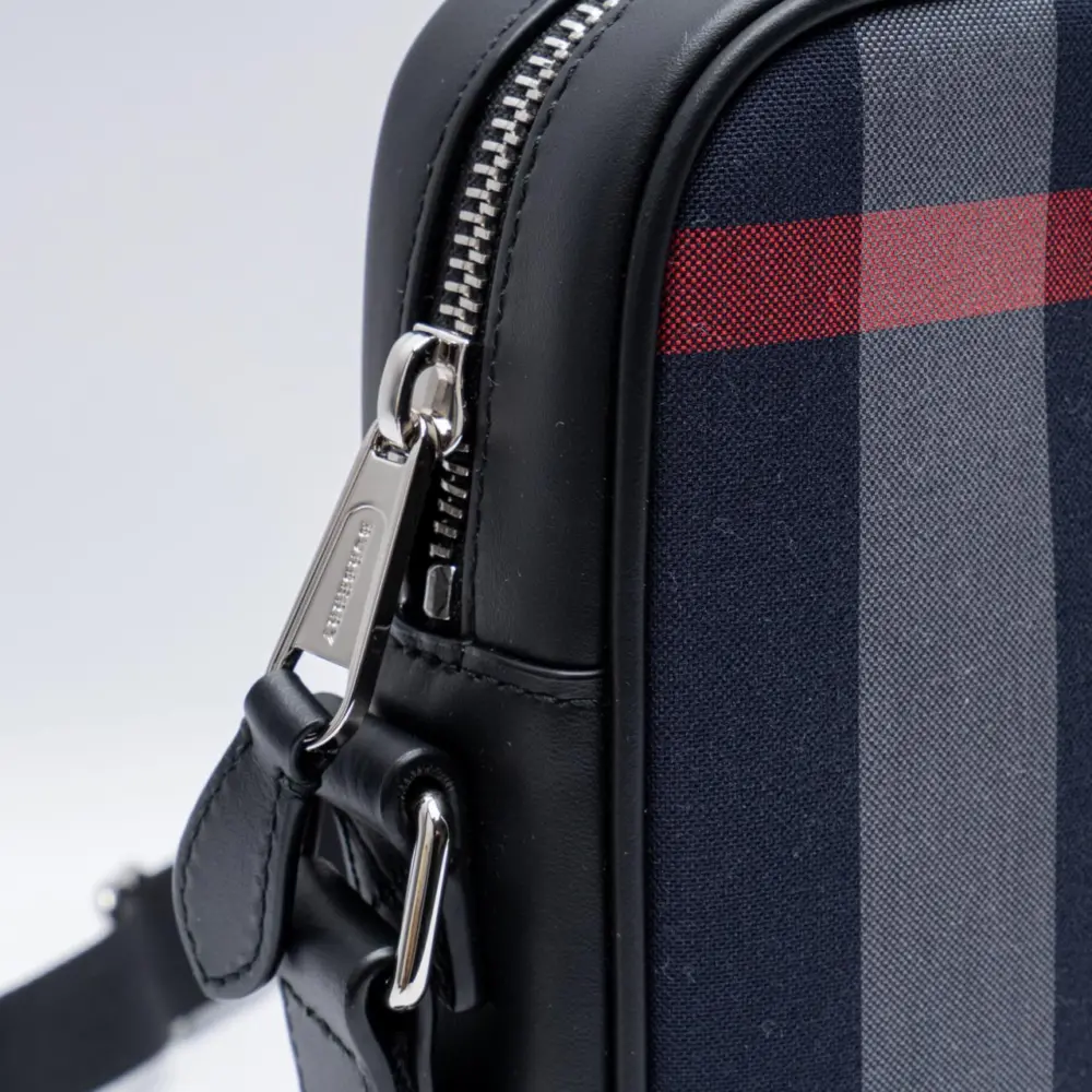 Alternative view of Túi Burberry Check Camera Bag ‘Grey’ 80840621