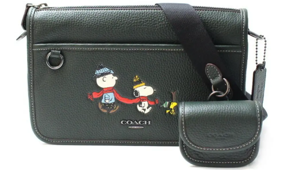 Túi Coach Peanut ‘Black’ CE710-QBSZG