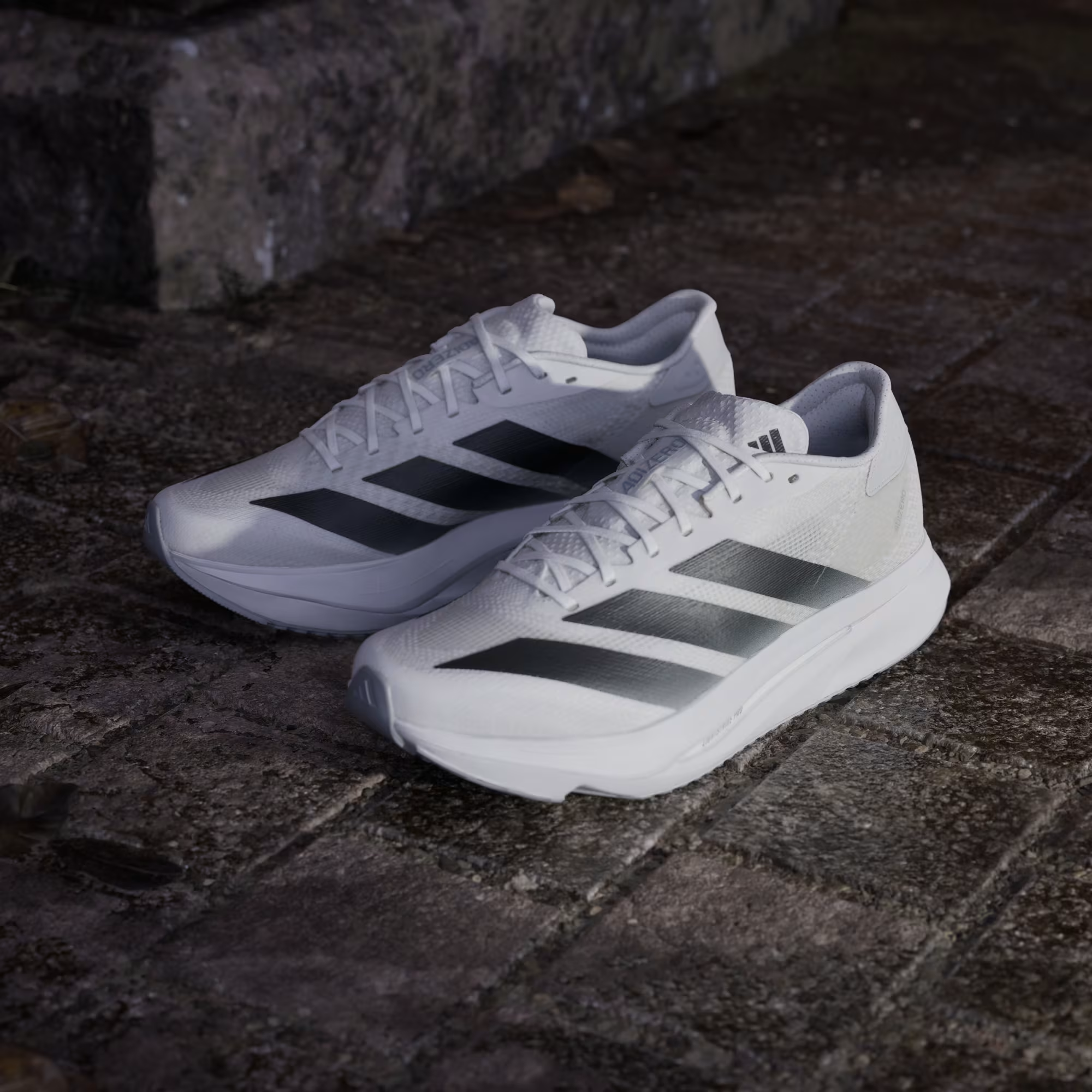 Alternative view of Giày Adidas Adizero SL2 ‘White Black Grey’ JQ0351