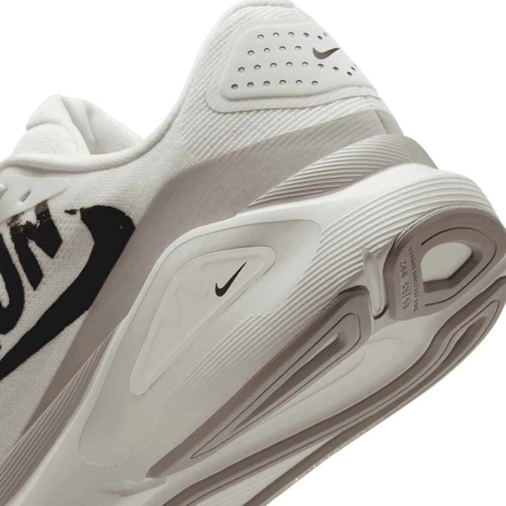 Alternative view of Giày Nike Structure 26 'Summit White' IB5698-100