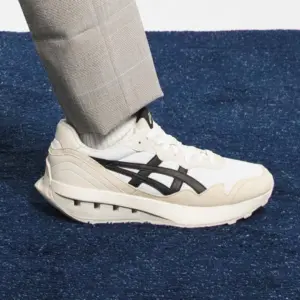 Alternative view of Giày Asics Jogger X81 ‘Beige Brown’ 1201A744-100