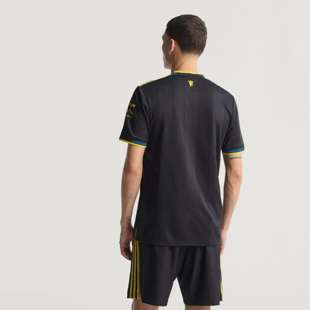 Áo Adidas Manchester United 2025/26 ‘Black’ JI7419 - Ảnh 5