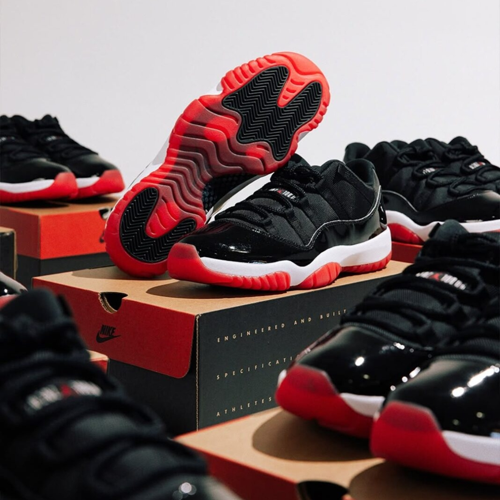 Giày Nike Air Jordan 11 Retro Low 2025 ‘Bred’ FV5104-006 - Ảnh 4