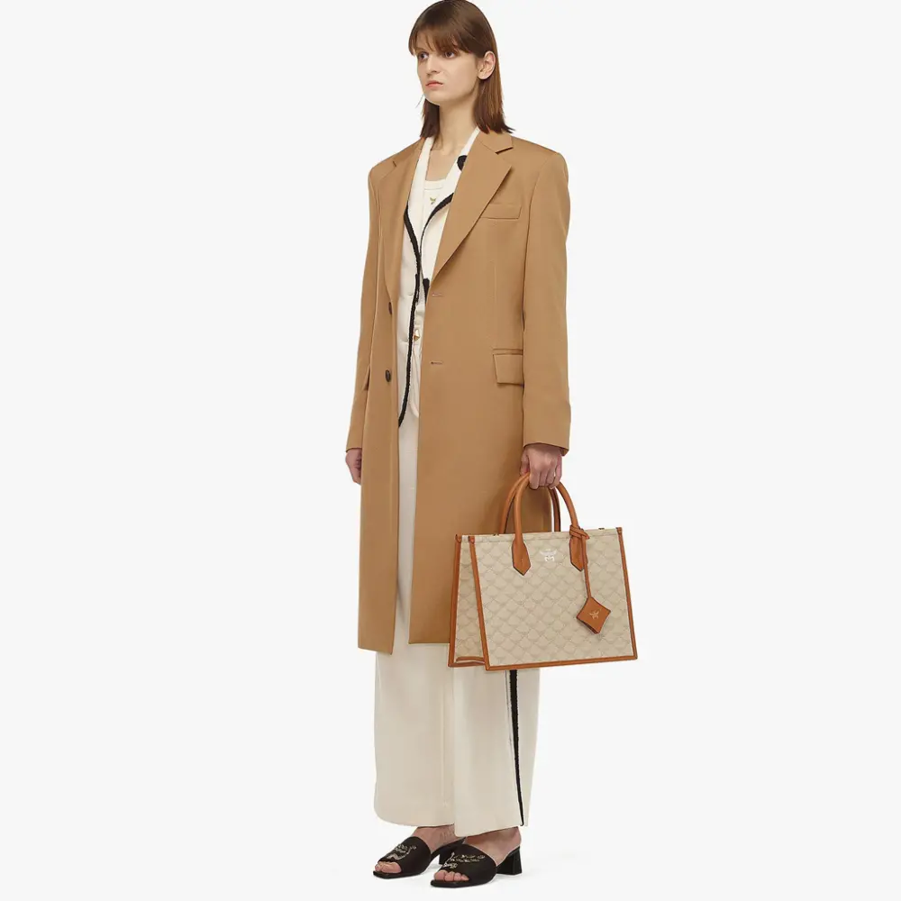 Alternative view of Túi MCM Himmel Tote in Lauretos ‘Beige’ MWTESAC02I9001