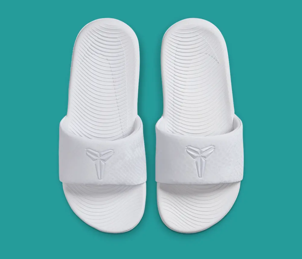 Alternative view of Dép Nike Kobe Offcourt Slide ‘Triple White’ IF2870-100