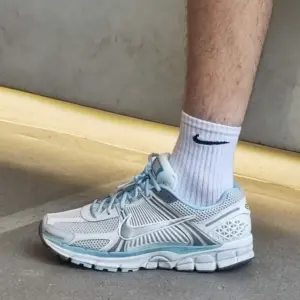 Giày Nike Air Zoom Vomero 5 ‘Ocean Bliss’ FN3432-001 - Ảnh 3
