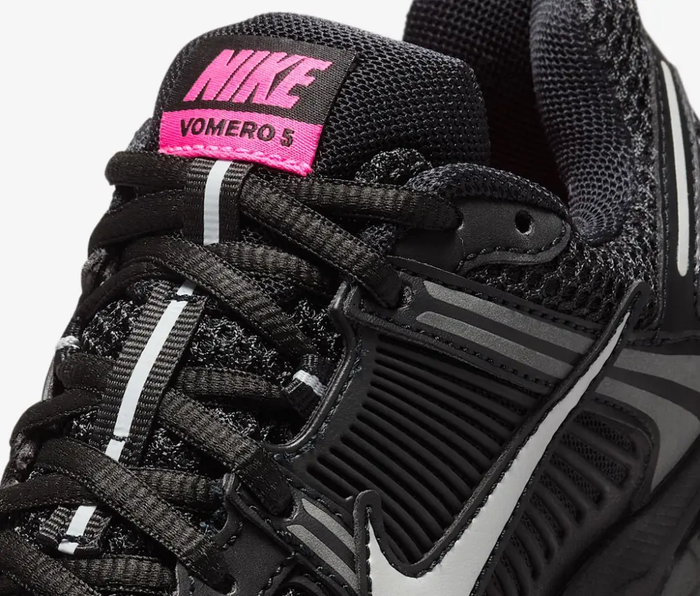 Alternative view of Giày Nike Zoom Vomero 5 GS ‘Black Pink Blast’ HF6998-005
