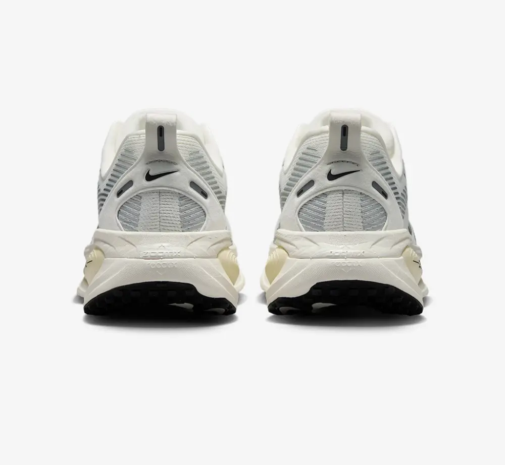 Giày Nike Vomero 18 ‘Summit White Coconut Milk’ HM6804-101 - Ảnh 3